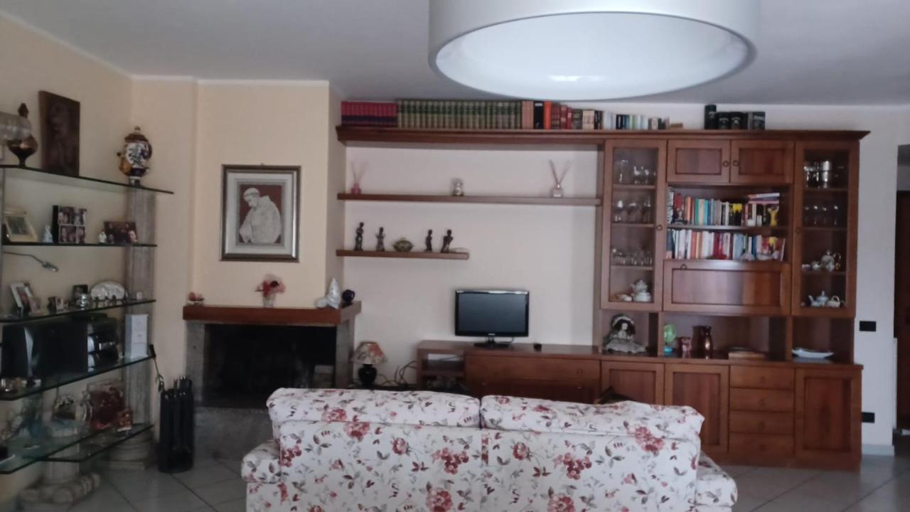 Appartamento Completo A Deruta Con 2 Camere Exterior photo